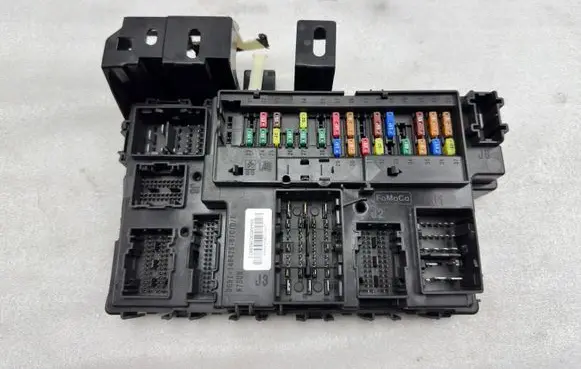 Ford Mustang VI BSM Control unit LR3T15604 LR3T15604AAAK