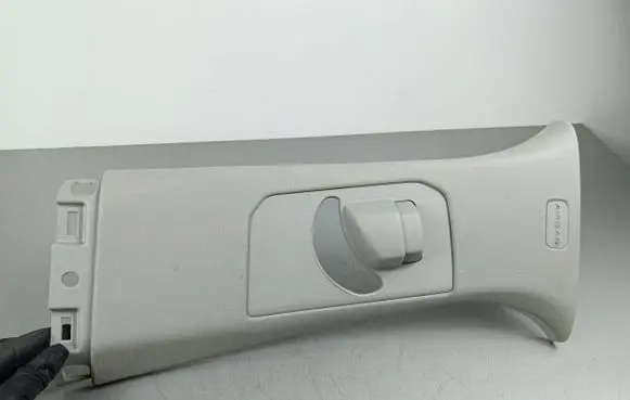 Jeep Grand Cherokee WL (B) pillar trim (top) MT261266592
