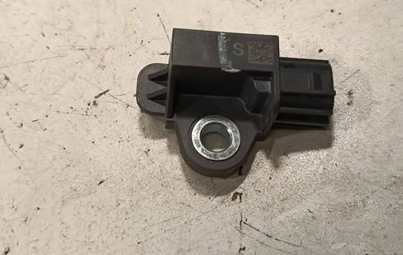 Nissan X-Trail T32 Airbag deployment crash/impact sensor 988303RA0A