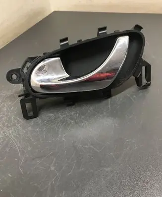 Nissan Qashqai Front door interior handle 806714EA0