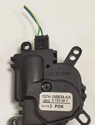 Jaguar X-Type A/C air flow flap actuator/motor 1S7H-19B634-AA