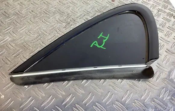 Porsche Cayenne (9Y0 9Y3) Rear side window 9Y3845297D