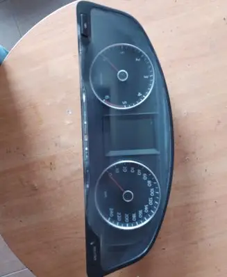 Volkswagen Transporter - Caravelle T5 Speedometer (instrument cluster) 7E0920860C
