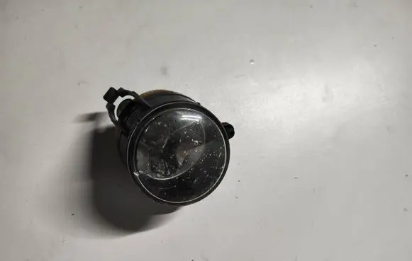 Volkswagen Golf V Front fog light 27128500