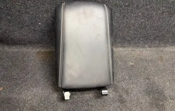 Jeep Grand Cherokee WL Armrest 