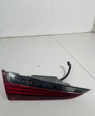 Lexus ES 300h (7th Gen) Tailgate rear/tail lights
