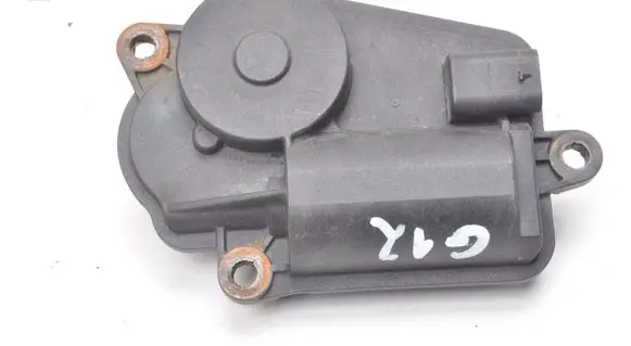 BMW 7 G11 G12 Electric throttle body valve 8582069