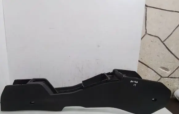 Opel Astra H Center console