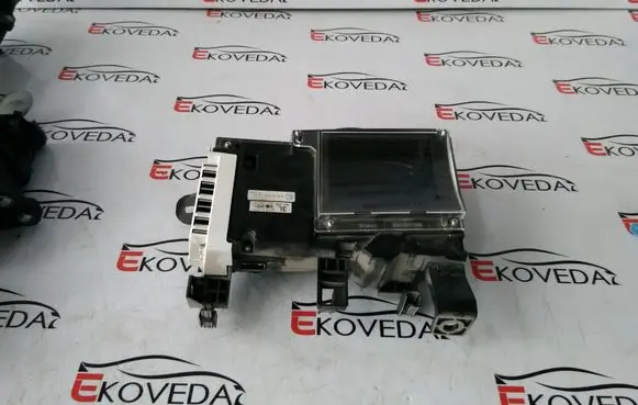 Toyota Prius+ (ZVW40) Head up display screen 8310847040