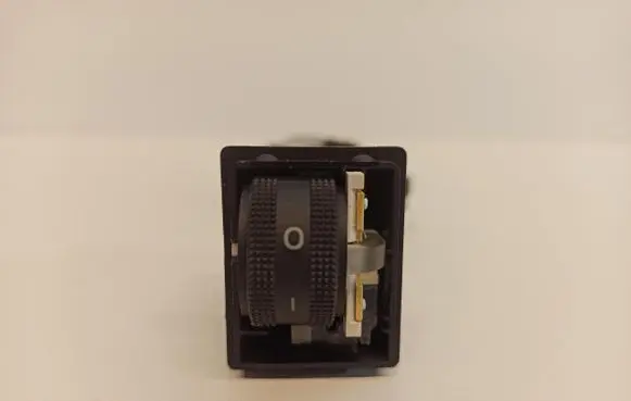 Fog light switch