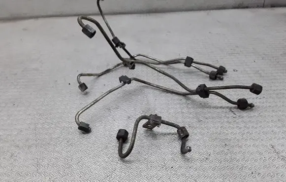 Ford Focus Fuel injector supply line/pipe 