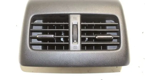 Honda CR-V Rear air vent grill B546-5631-100 B546-2631-100