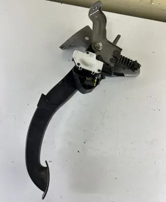 Renault Scenic II - Grand scenic II Clutch pedal 