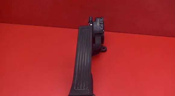 Hyundai ix35 Accelerator throttle pedal DH327272S000