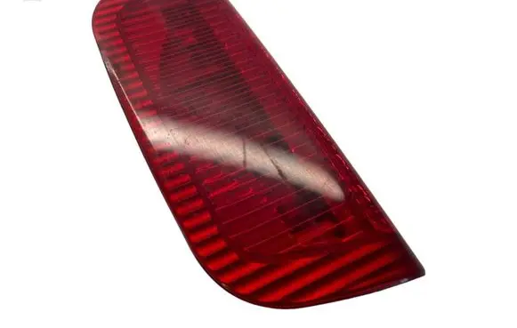 Nissan Qashqai Third/center stoplight
