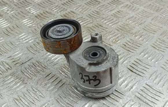 KIA Sorento IV Generator/alternator belt tensioner