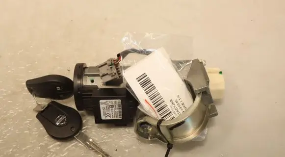 Nissan Juke I F15 Ignition lock