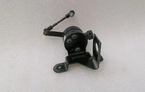Ferrari FF Rear suspension height sensor lever