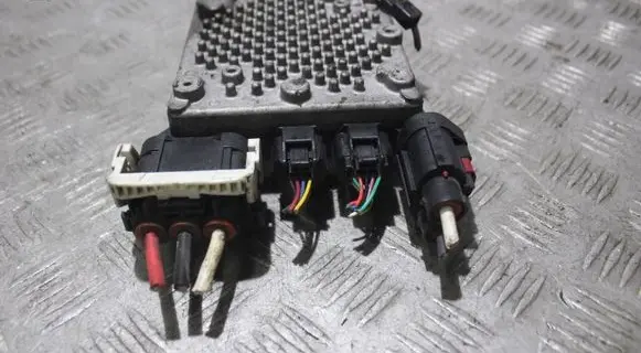 Subaru Impreza III Steering rack control module 34710YC000