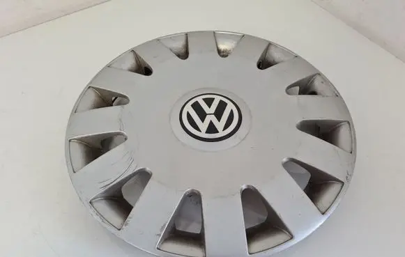 Volkswagen Sharan R16 wheel hub/cap/trim 7M3601147