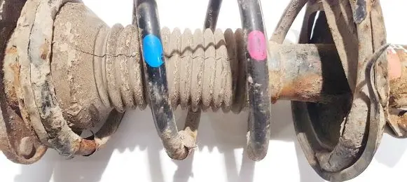 Toyota Avensis T250 Front coil spring