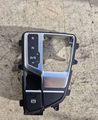 Audi A5 Sportback 8TA Gear shifter surround trim plastic 8w1713111C 0935148
