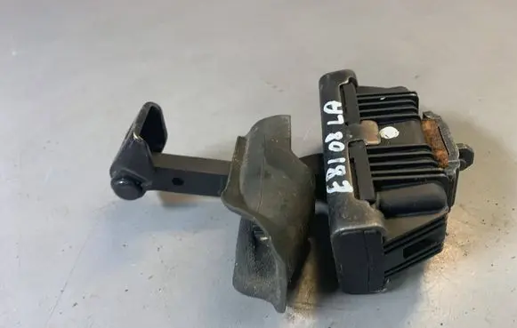 BMW 1 E81 E87 Front door check strap stopper 7164623 41517164623