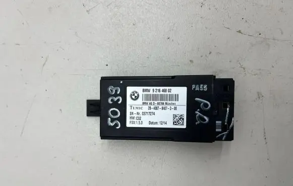 BMW 5 F10 F11 Seat heating relay 9216468
