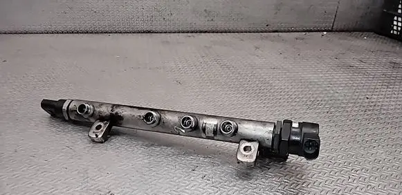 Smart ForFour I Fuel main line pipe A6390700495 A6110780449