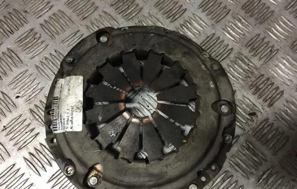 Skoda Octavia Mk2 (1Z) Pressure plate 036141027