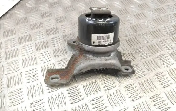 Volvo XC60 Engine mount bracket 8G9N6F012BB G2517002