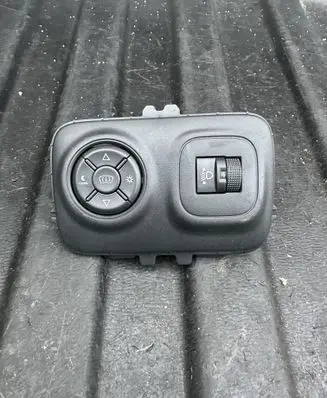 Citroen C3 Aircross A set of switches BFV80147 98095437ZD