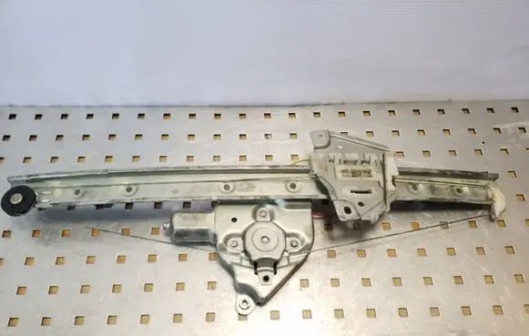 Suzuki Grand Vitara II Rear door window regulator with motor 8346065J00 2621003530