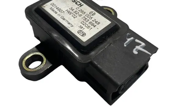 BMW 5 E39 ESP acceleration yaw rate sensor 6753694 34526753694 0265005248