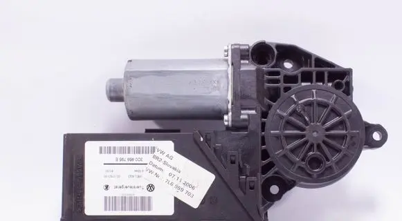 Volkswagen Touareg I Rear door window regulator motor 3D0959795E 0130821765