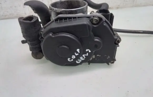 Volkswagen Golf IV Throttle valve
