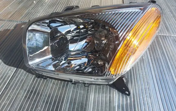 Toyota RAV 4 (XA20) Headlight/headlamp