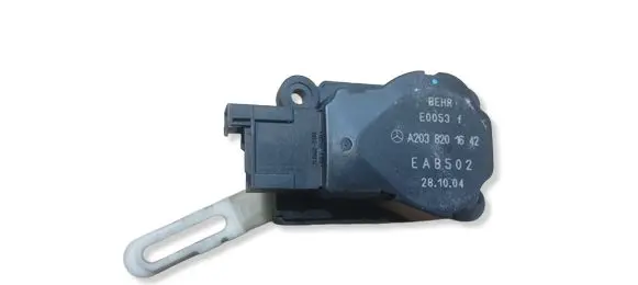 Mercedes-Benz CLK A209 C209 Air flap motor/actuator A2038201642