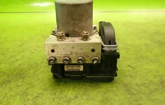 Mercedes-Benz B W245 ABS Pump