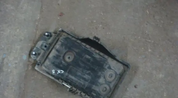 Mazda CX-5 Battery tray 