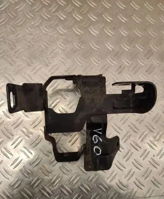 Volvo V60 Power steering pump mounting bracket 31329016 C6S4B A0027142