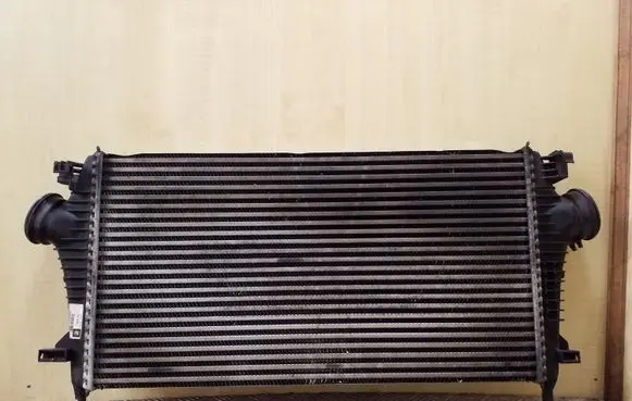 Opel Insignia A Intercooler radiator 13241751 P1831002
