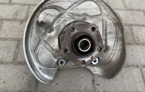 Audi A4 S4 B9 Rear wheel hub 8W0505431Q 8W0505435AA