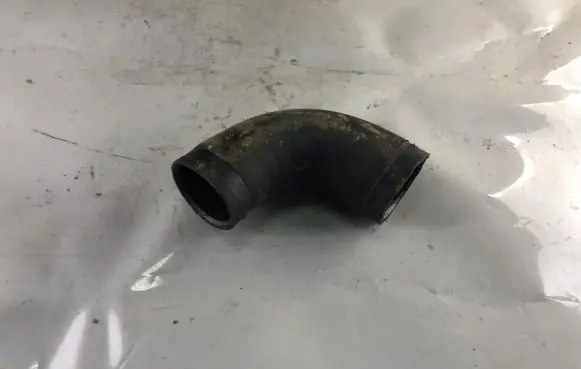 Nissan Patrol Y61 Intercooler hose/pipe