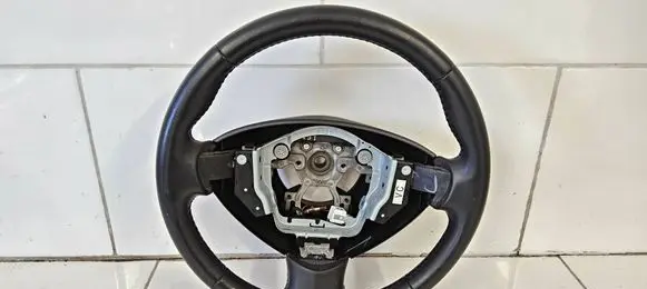 Nissan Leaf I (ZE0) Steering wheel
