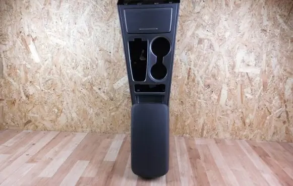 Hyundai Kona I Center console 84611K4000