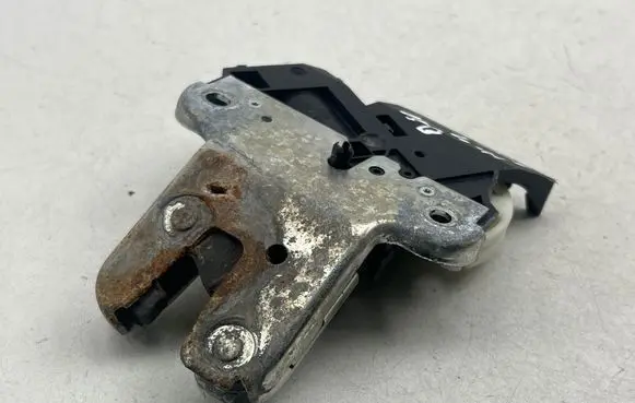 Audi A4 S4 B8 8K Tailgate/trunk/boot lock/catch/latch 4F5827505D