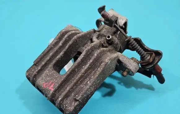 Volkswagen PASSAT B5.5 Rear brake caliper IMPRK1493869