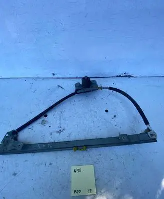 Renault Megane I Rear door manual window regulator 111927