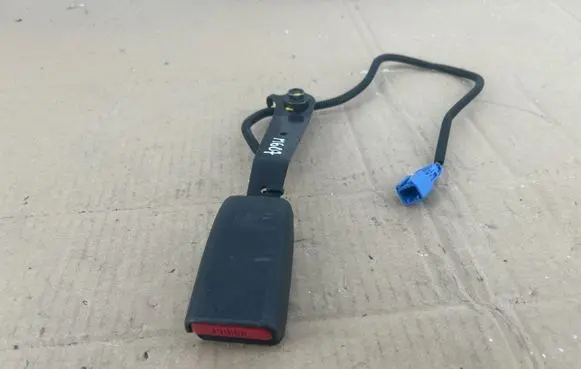 Honda Civic IX Front seatbelt buckle C3C3325